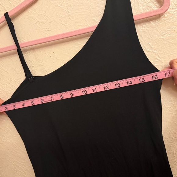 Banana Republic Black one shouder Midi Dress - Picture 5 of 8